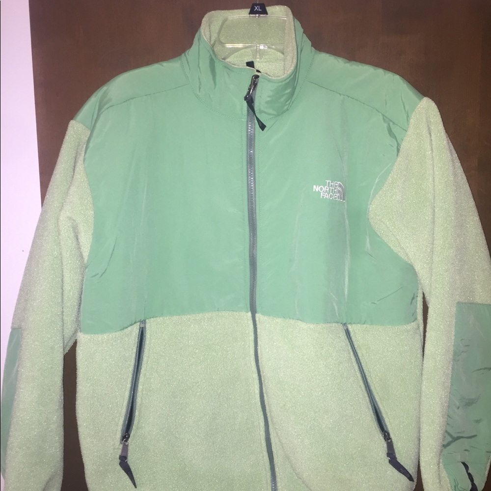 The North Face Youth Denali Jacket Size XL